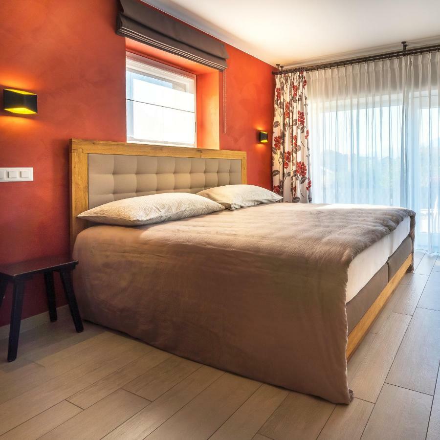 ホテル Le Manoir Vionnaz エクステリア 写真